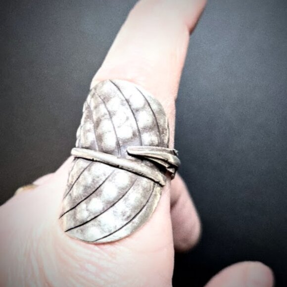 Karen Fine Silver wide Lotus Leaf Tribal Handmade Ring - Picture 4 of 8